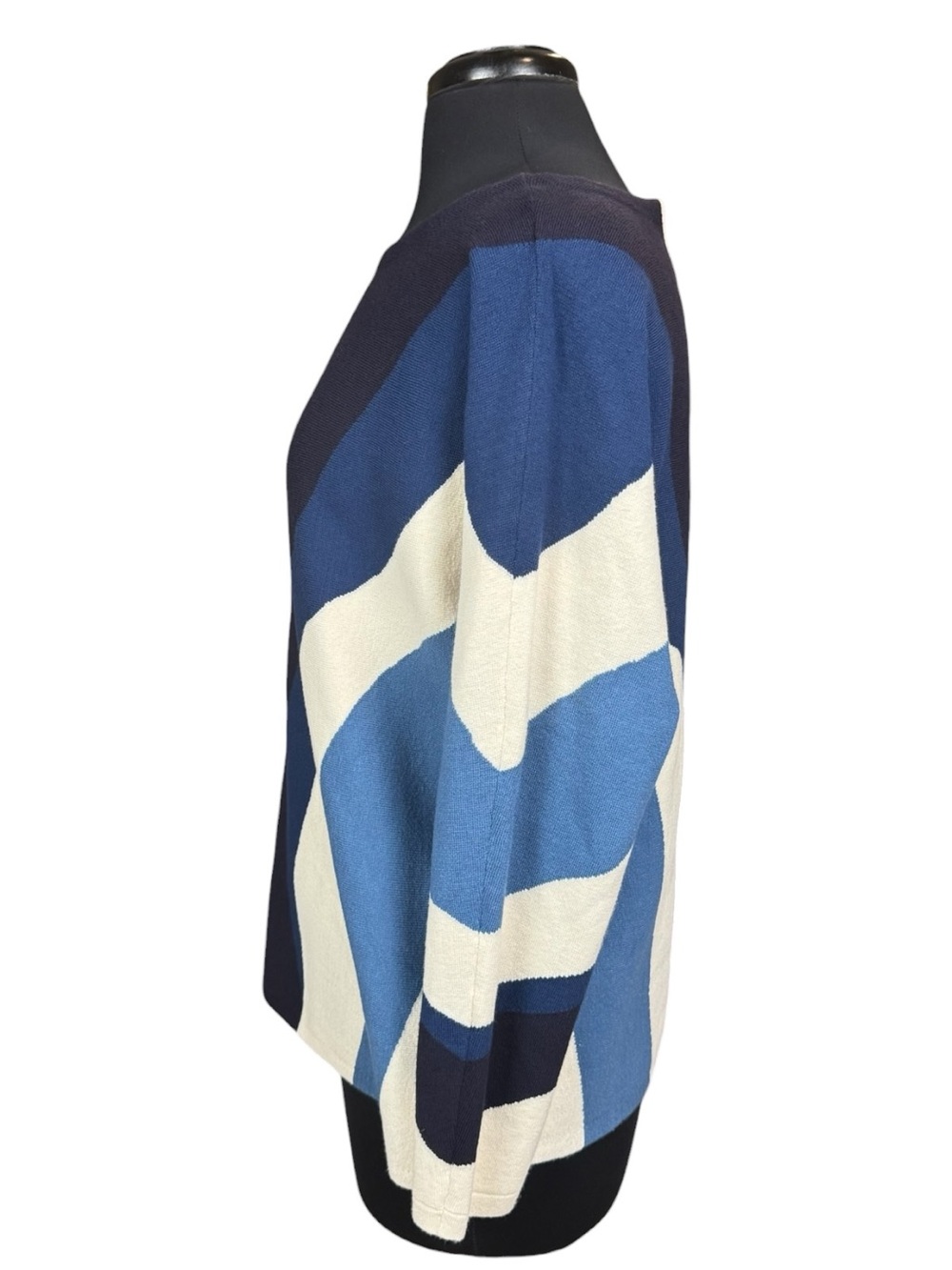 Chico’s Blue & Ivory Abstract Swirl Knit Sweater Chico’s Size 1 - Woman’s Size M - Picture 3 of 7